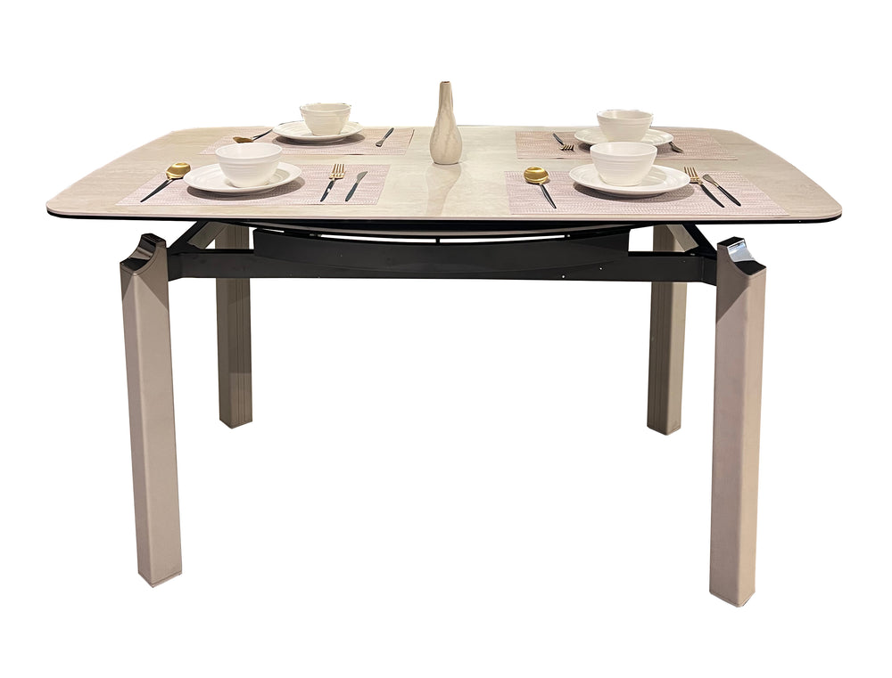 RILKE DINING TABLE