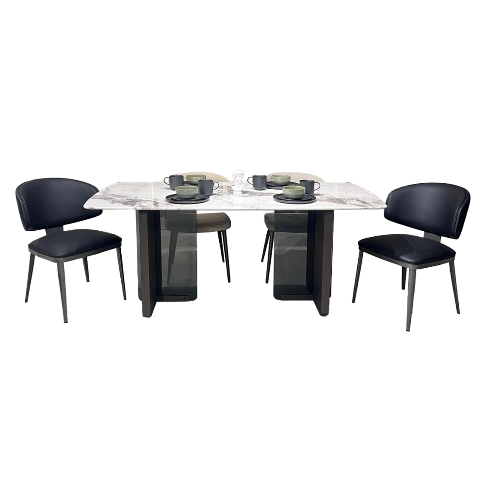 SELVIK DINING TABLE